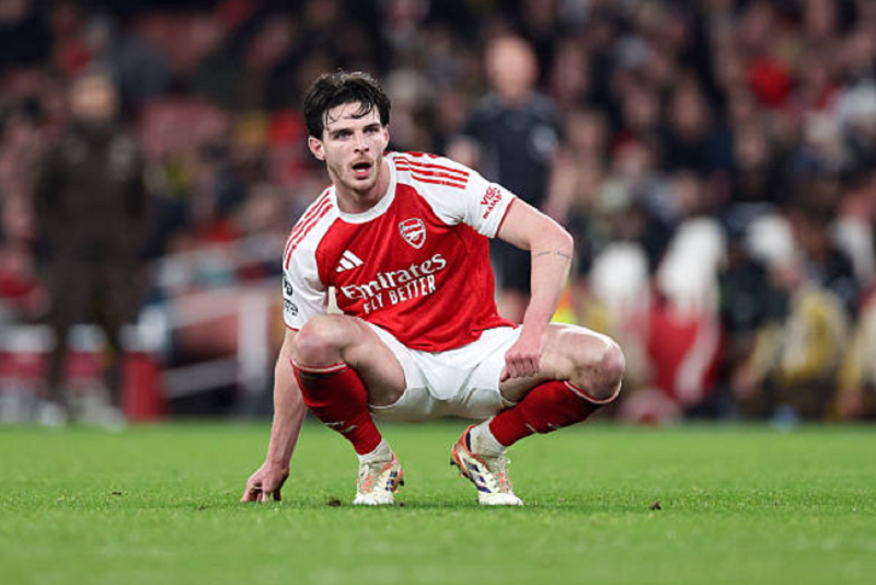 Rice không giữ được bình tĩnh sau cú sảy chân của Arsenal trước Nottingham